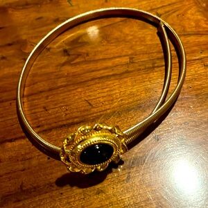 Vintage gold-tone stretchy belt